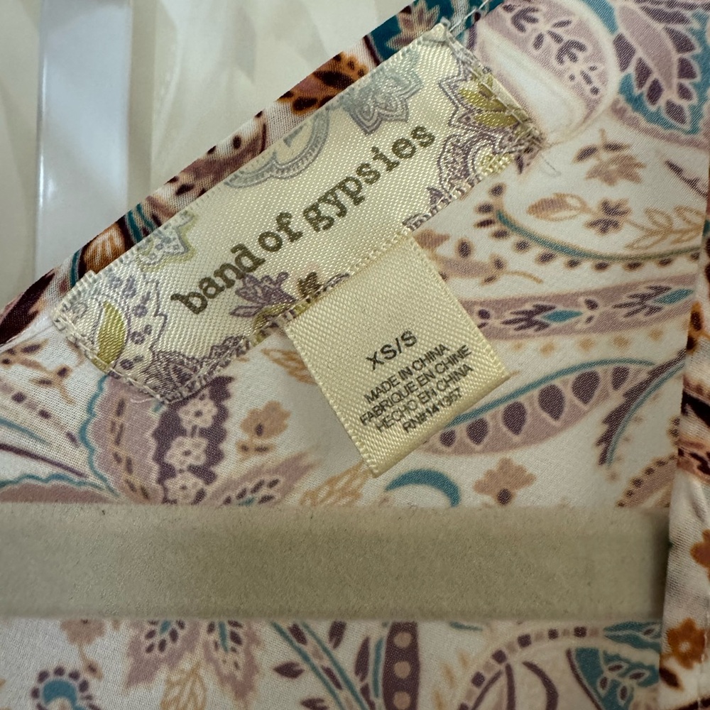 SOLD!  Band of Gypsies Floral Paisley Kimono Cardigan - Picture 3 of 9